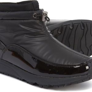 Sporto waterproof, insulated 'bare-wool' slip on boots. NWOT Size 7M. Women's.